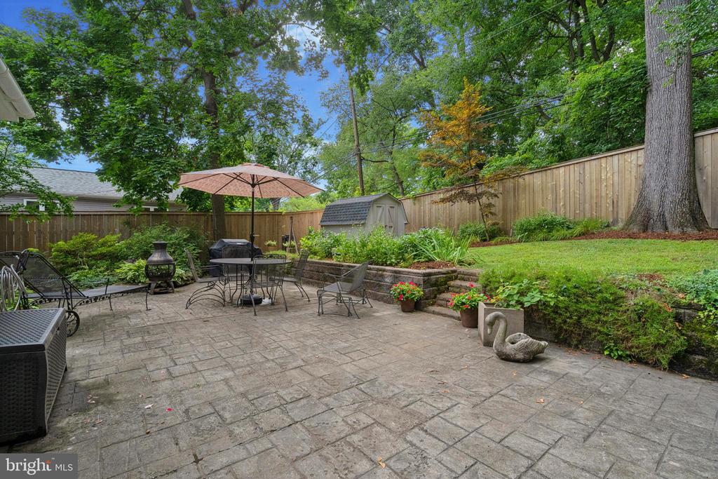 520 BEAVER ROAD
