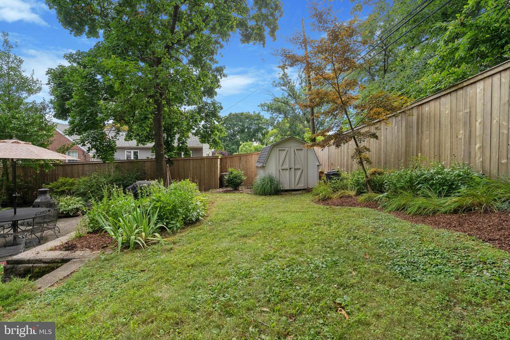 520 BEAVER ROAD