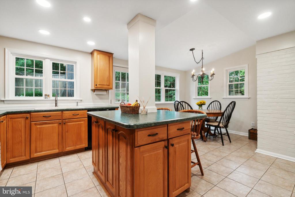 520 BEAVER ROAD