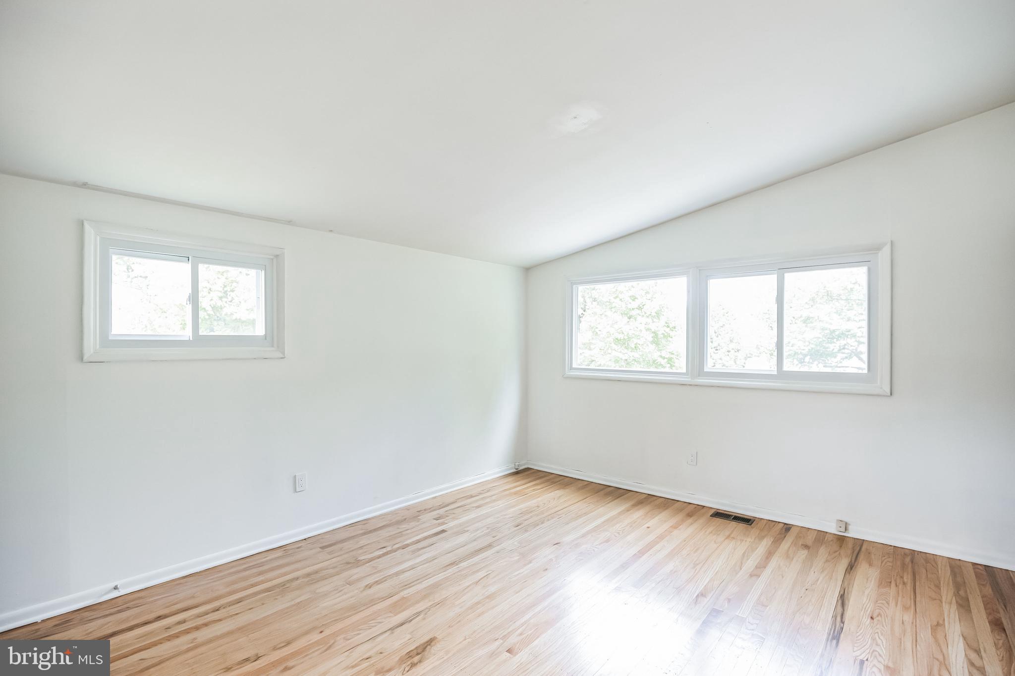 1618 THAYER DRIVE