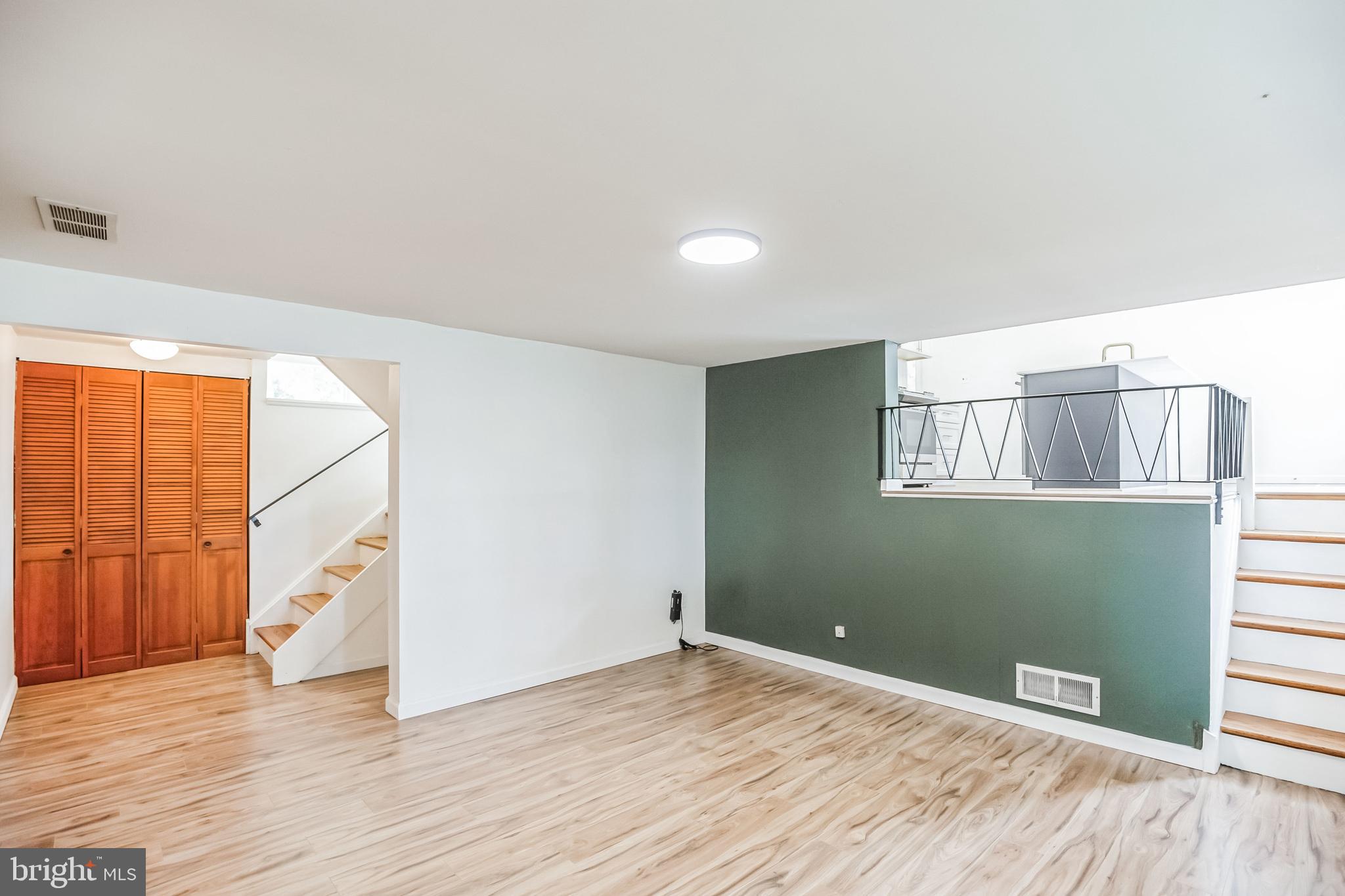 1618 THAYER DRIVE