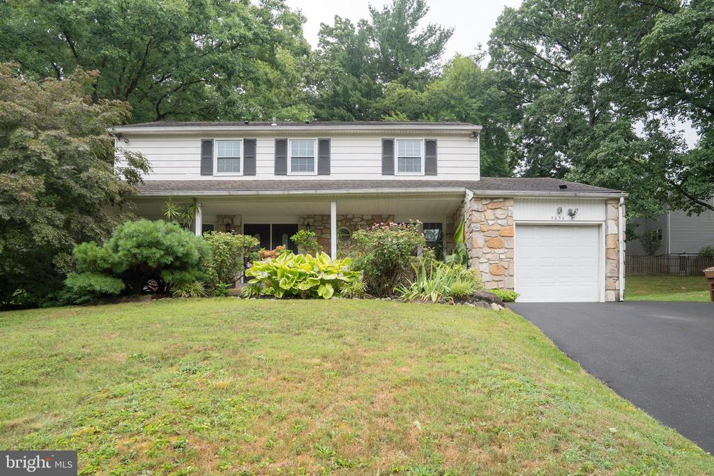 3236 BURN BRAE DRIVE