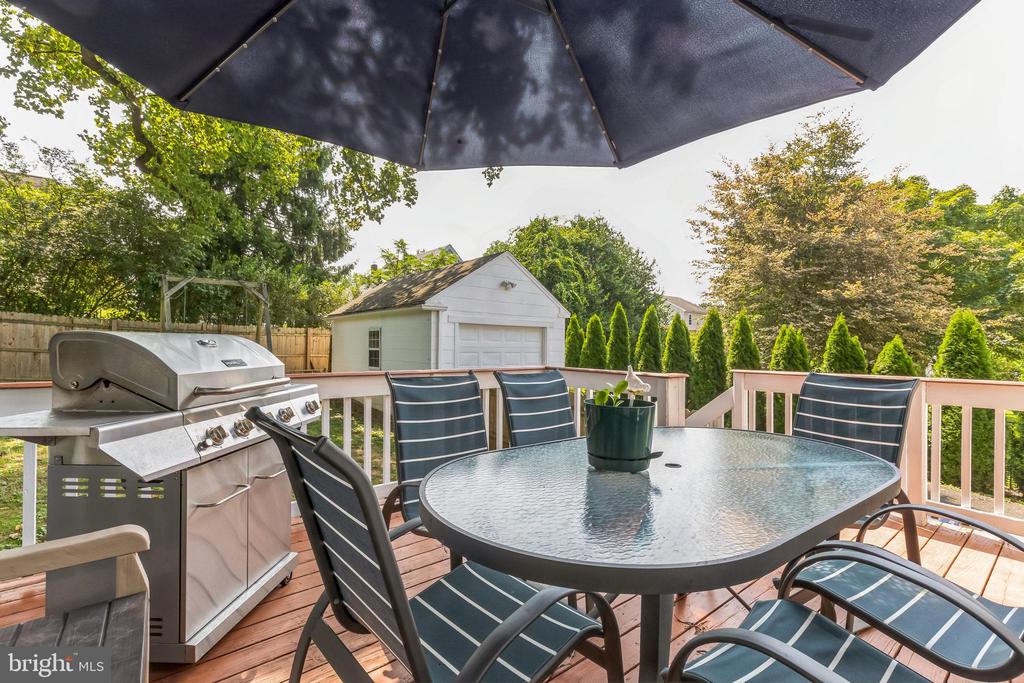 743 TENNIS AVENUE