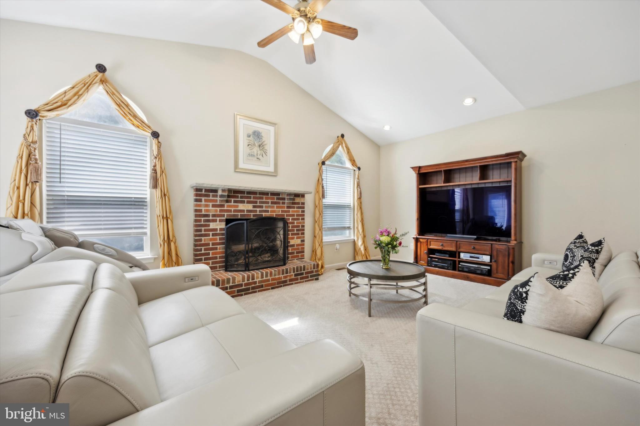 101 PEMBERTON COURT