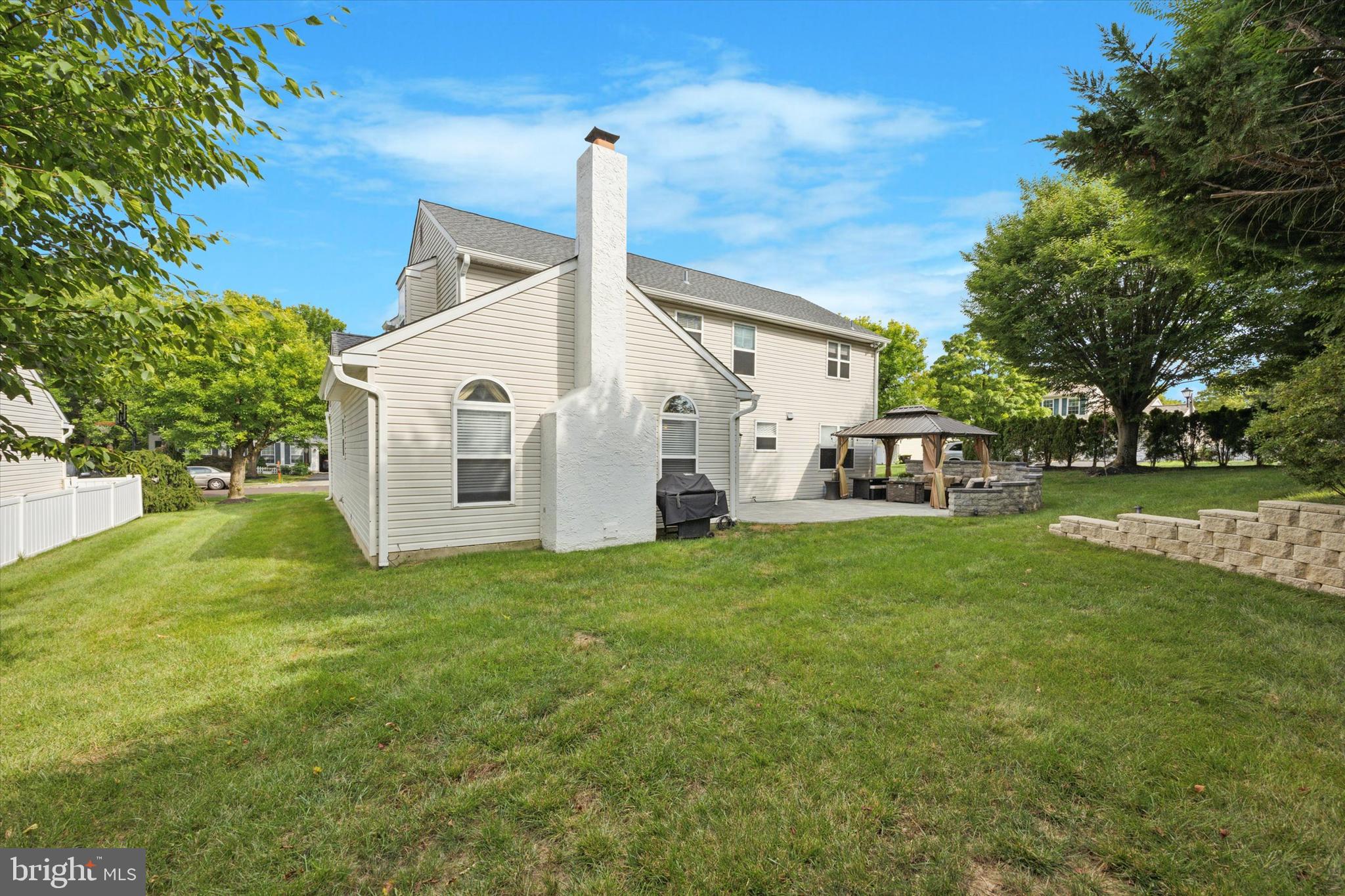 101 PEMBERTON COURT