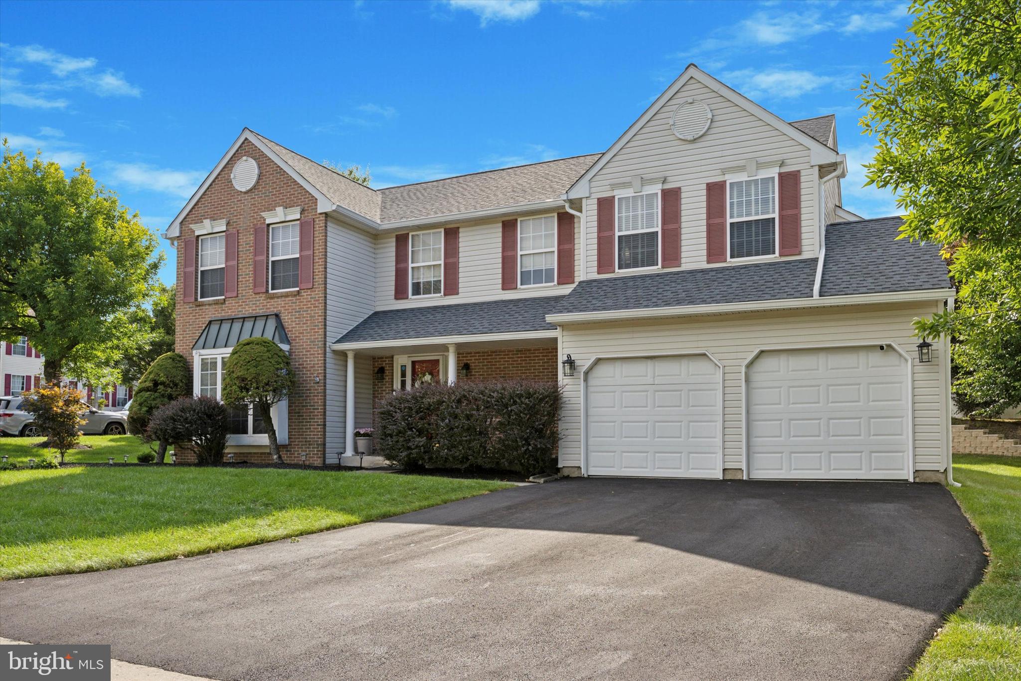 101 PEMBERTON COURT