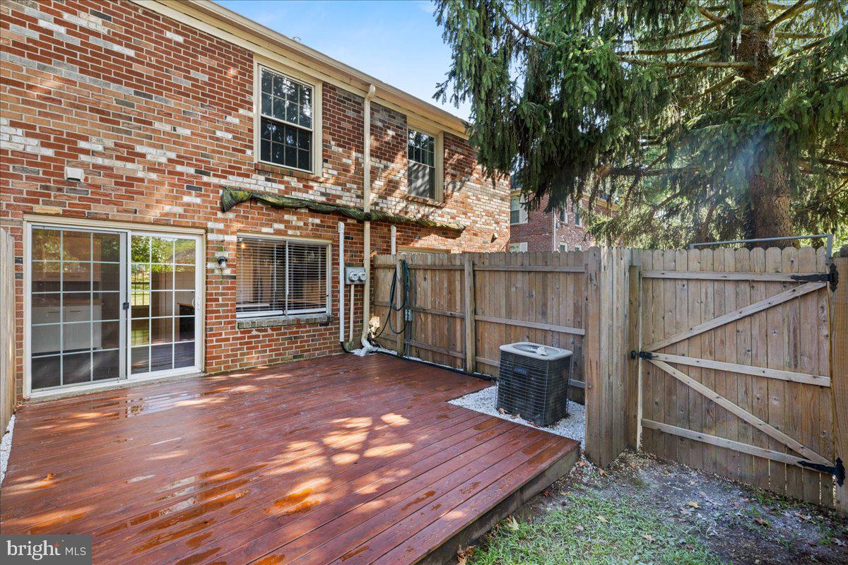 119 MACKLENBURG DRIVE 21B