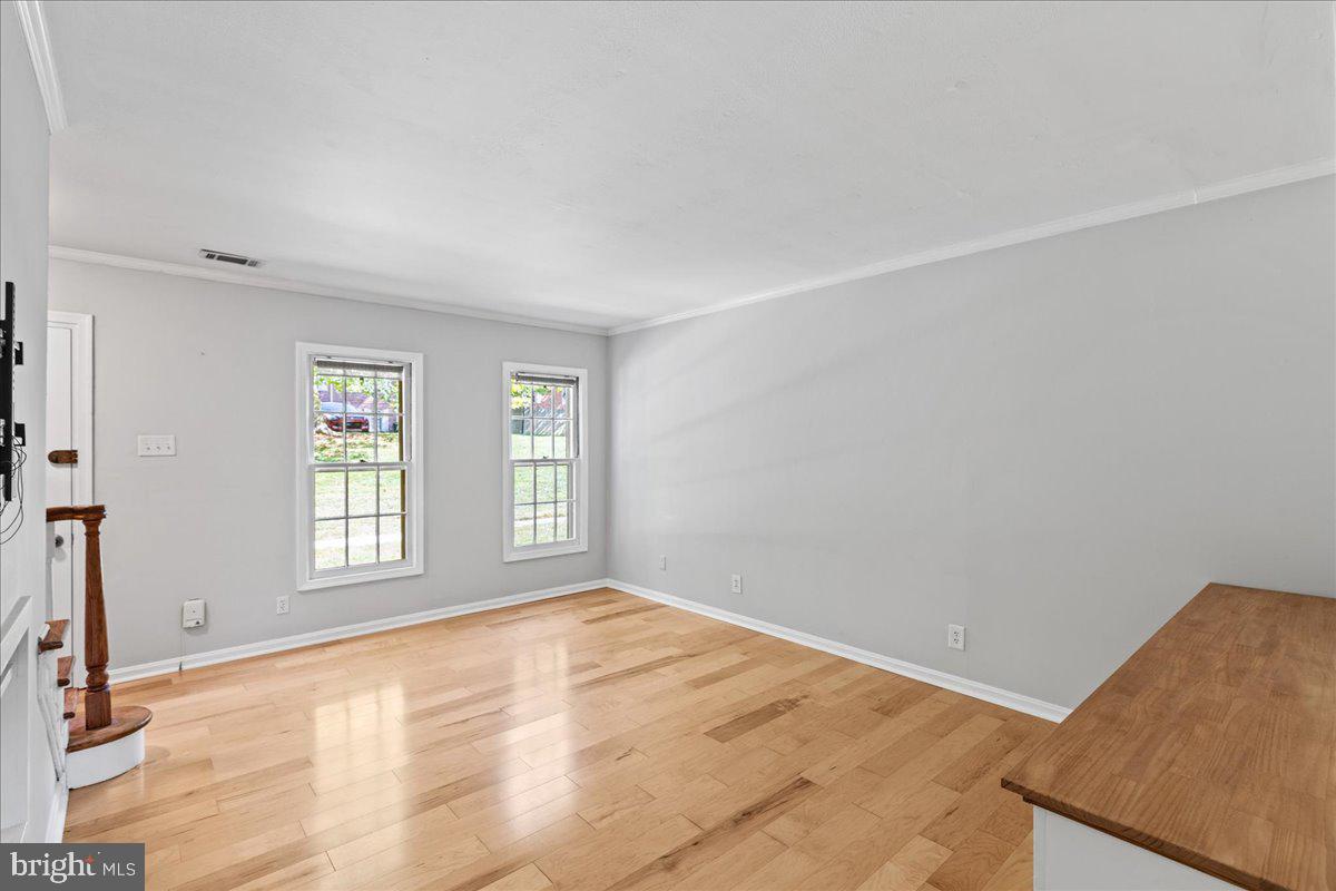 119 MACKLENBURG DRIVE 21B