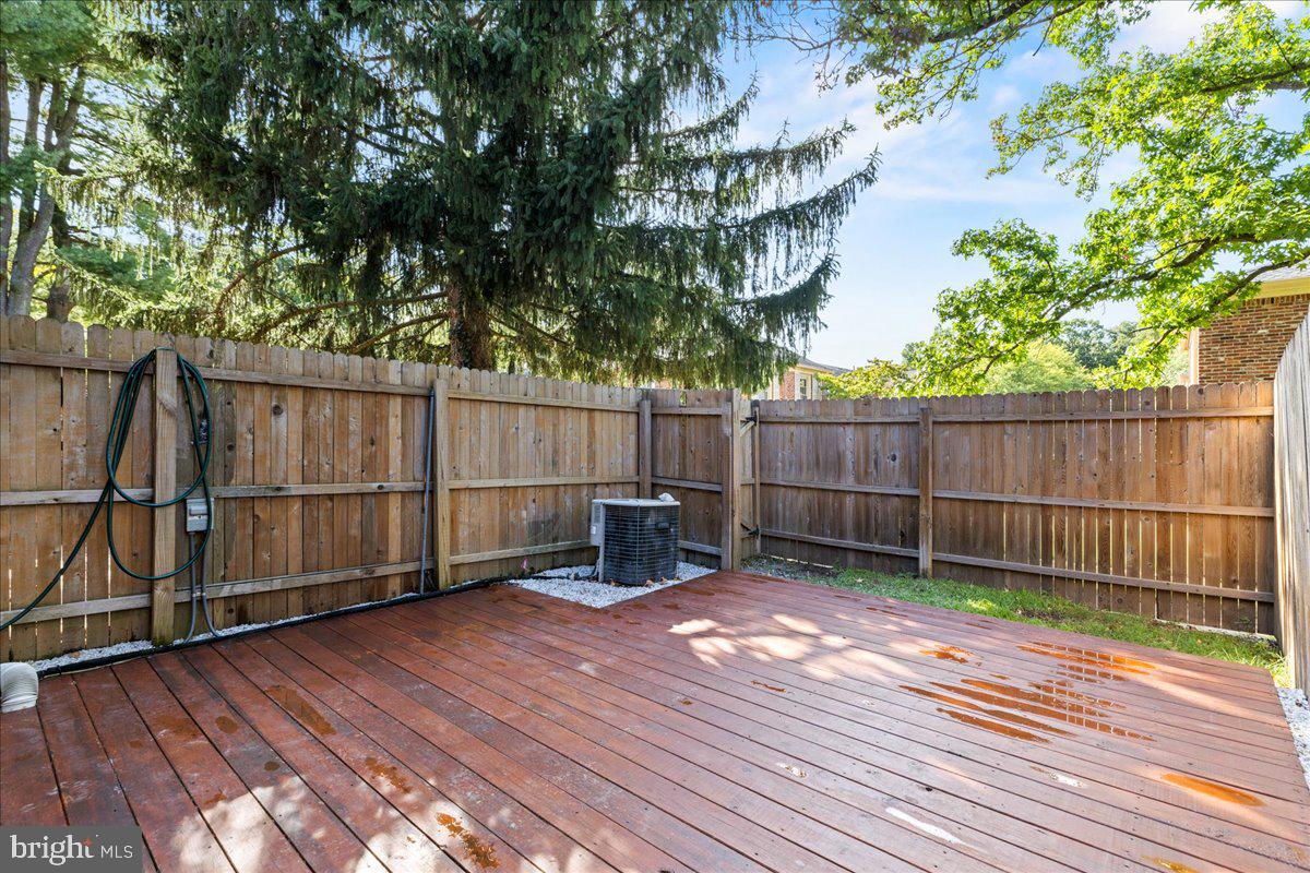 119 MACKLENBURG DRIVE 21B