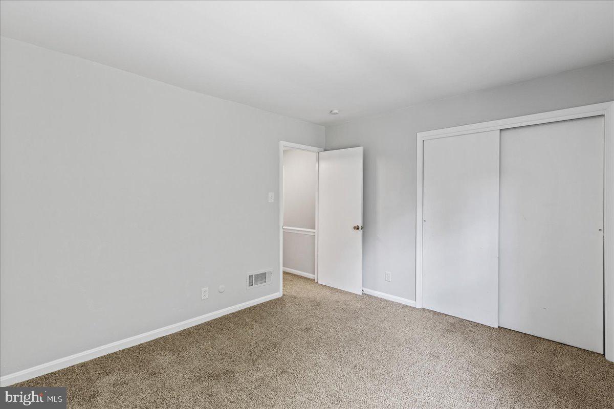119 MACKLENBURG DRIVE 21B