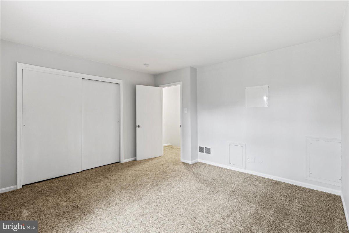 119 MACKLENBURG DRIVE 21B