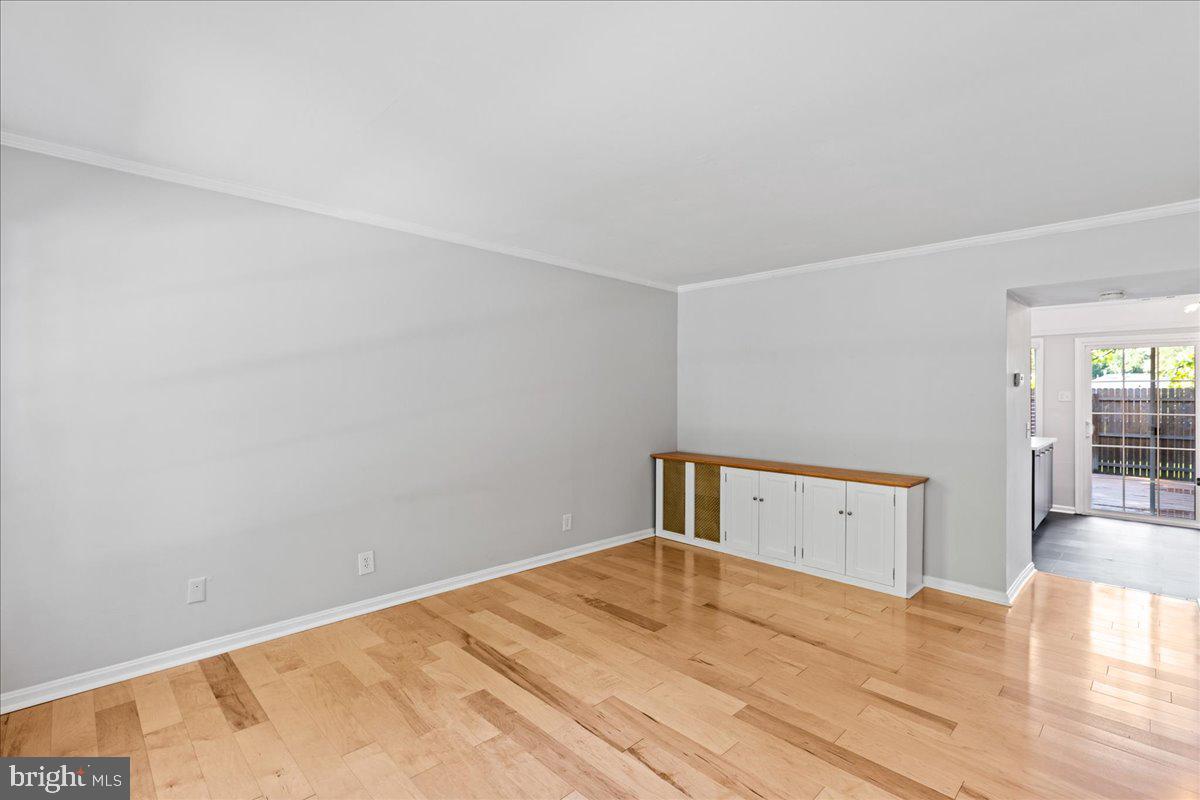 119 MACKLENBURG DRIVE 21B