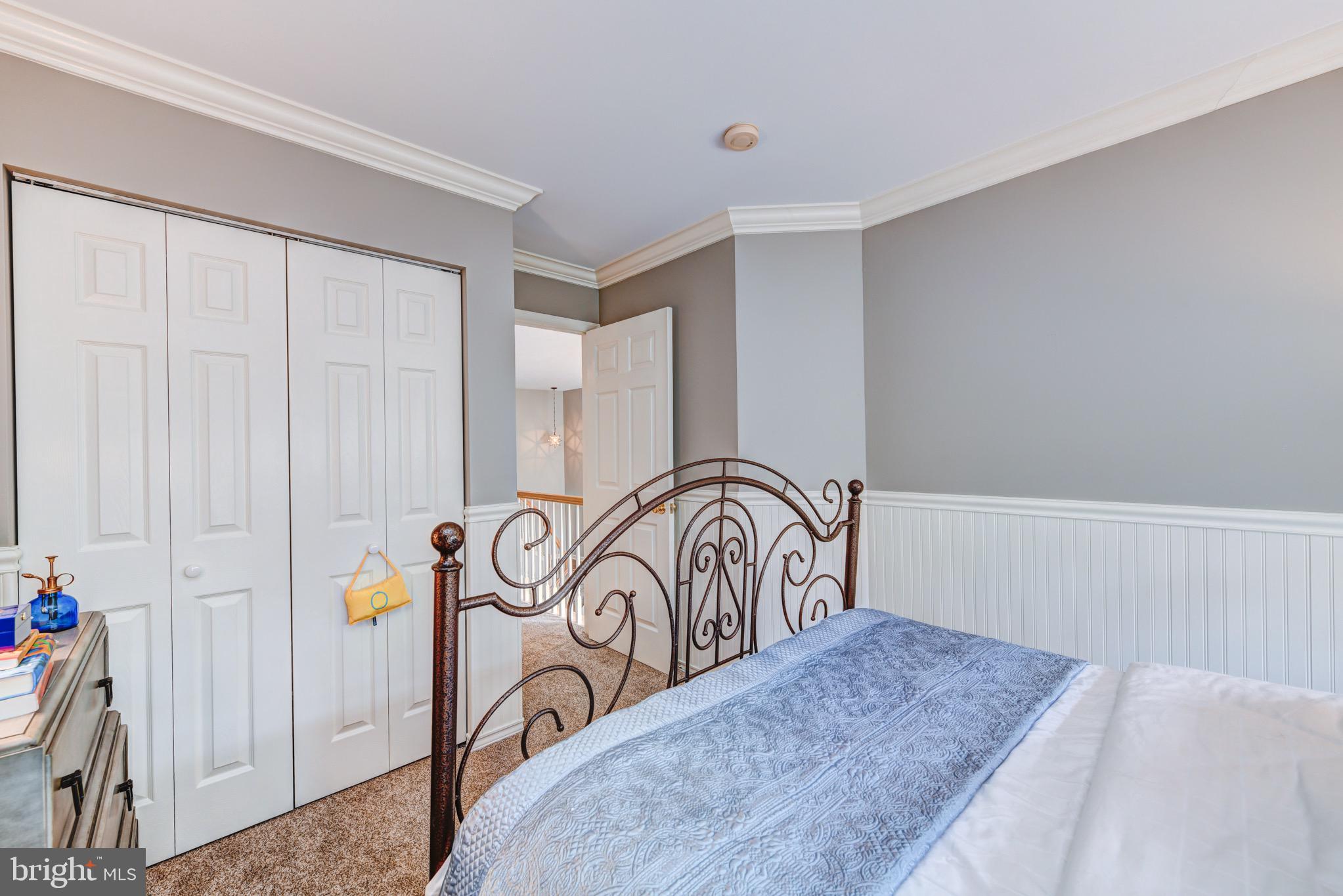 586 HARRINGTON COURT
