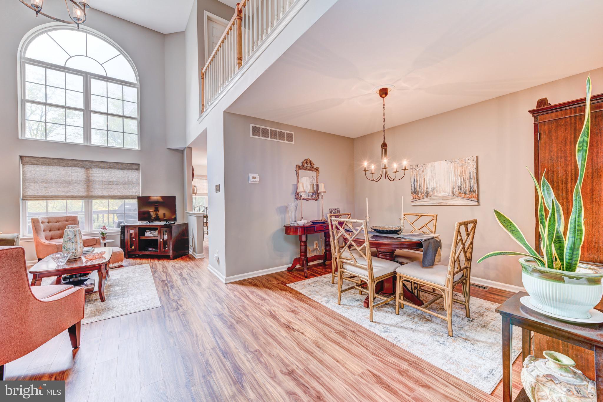 586 HARRINGTON COURT