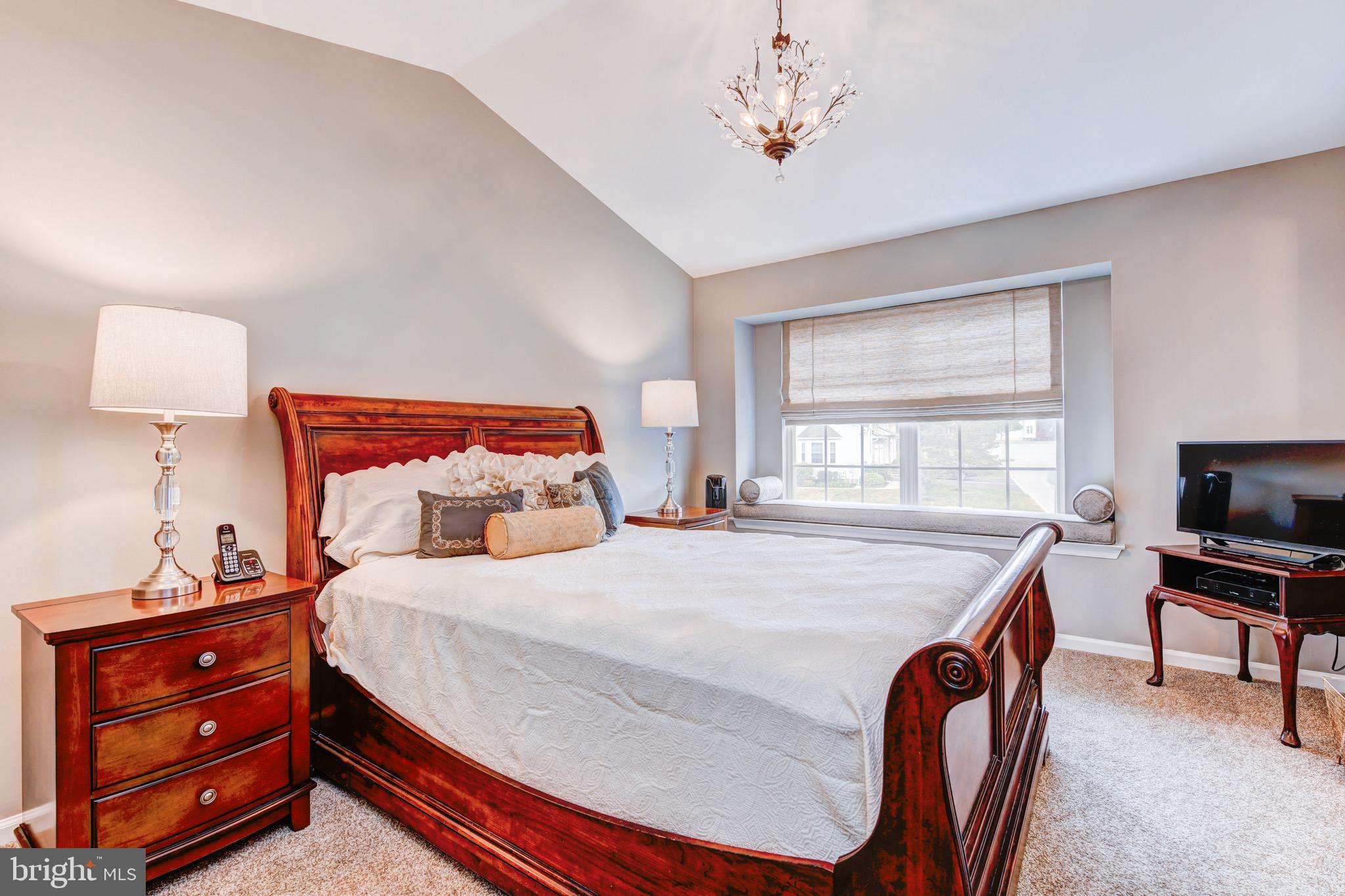 586 HARRINGTON COURT