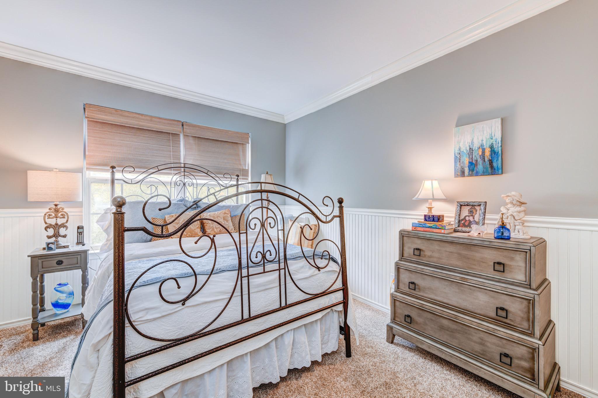 586 HARRINGTON COURT