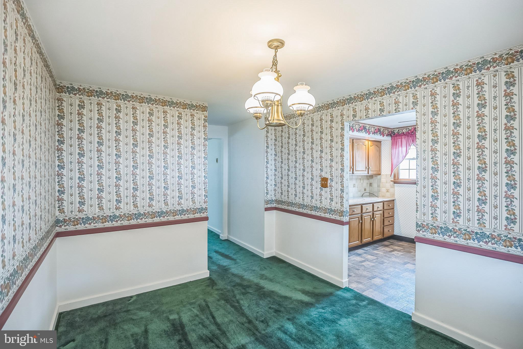 2954 MEYER AVENUE