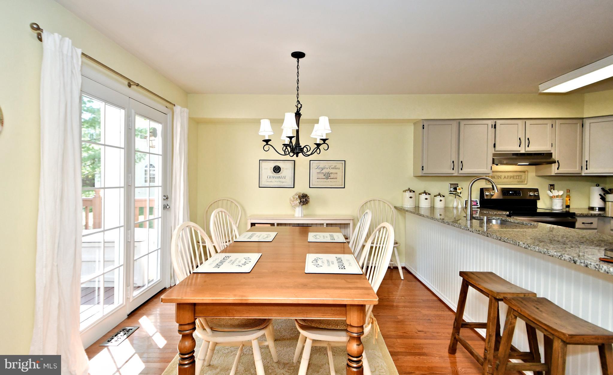 209 PRIMROSE LANE