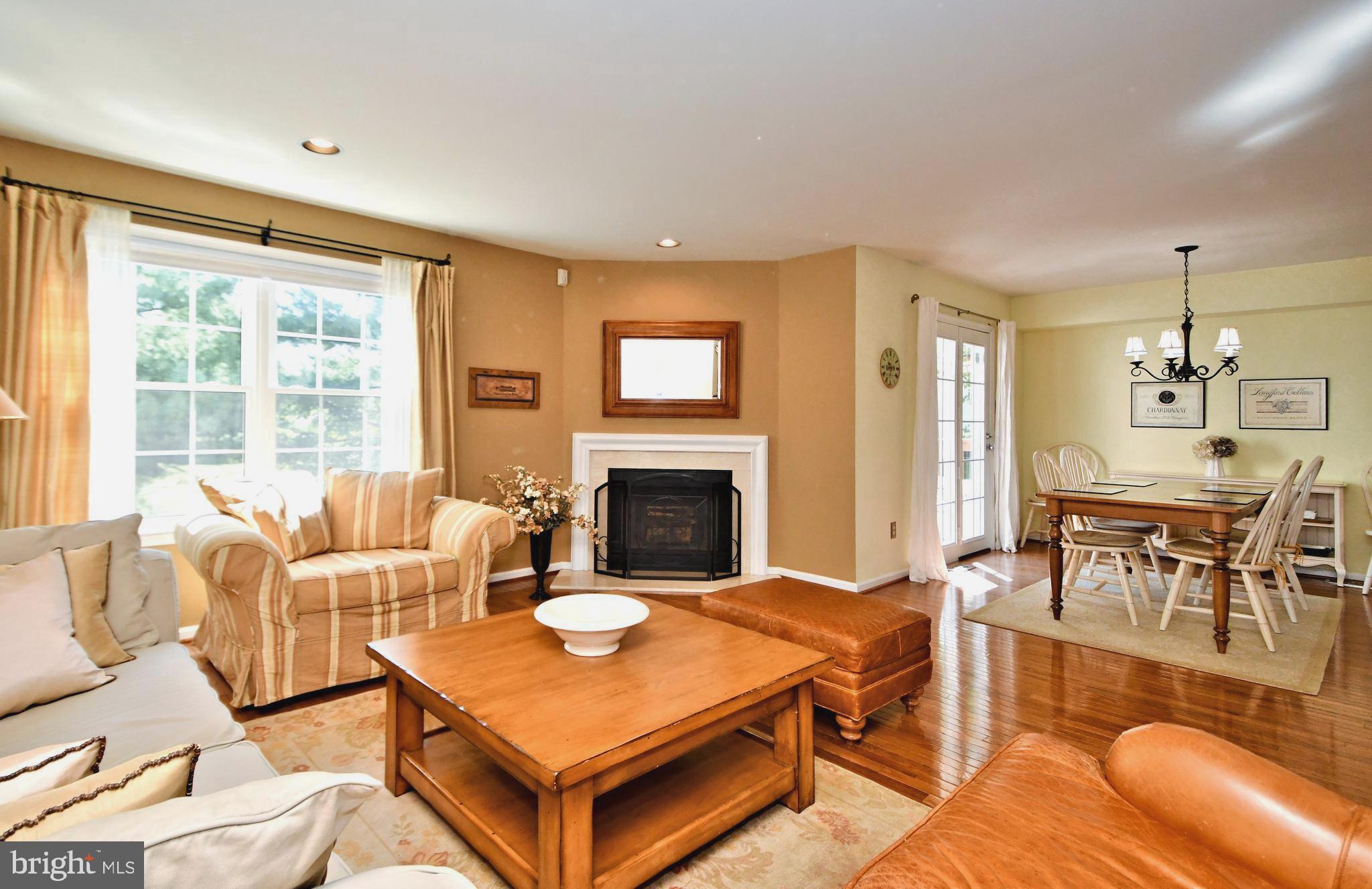 209 PRIMROSE LANE