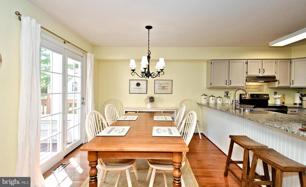 209 PRIMROSE LANE