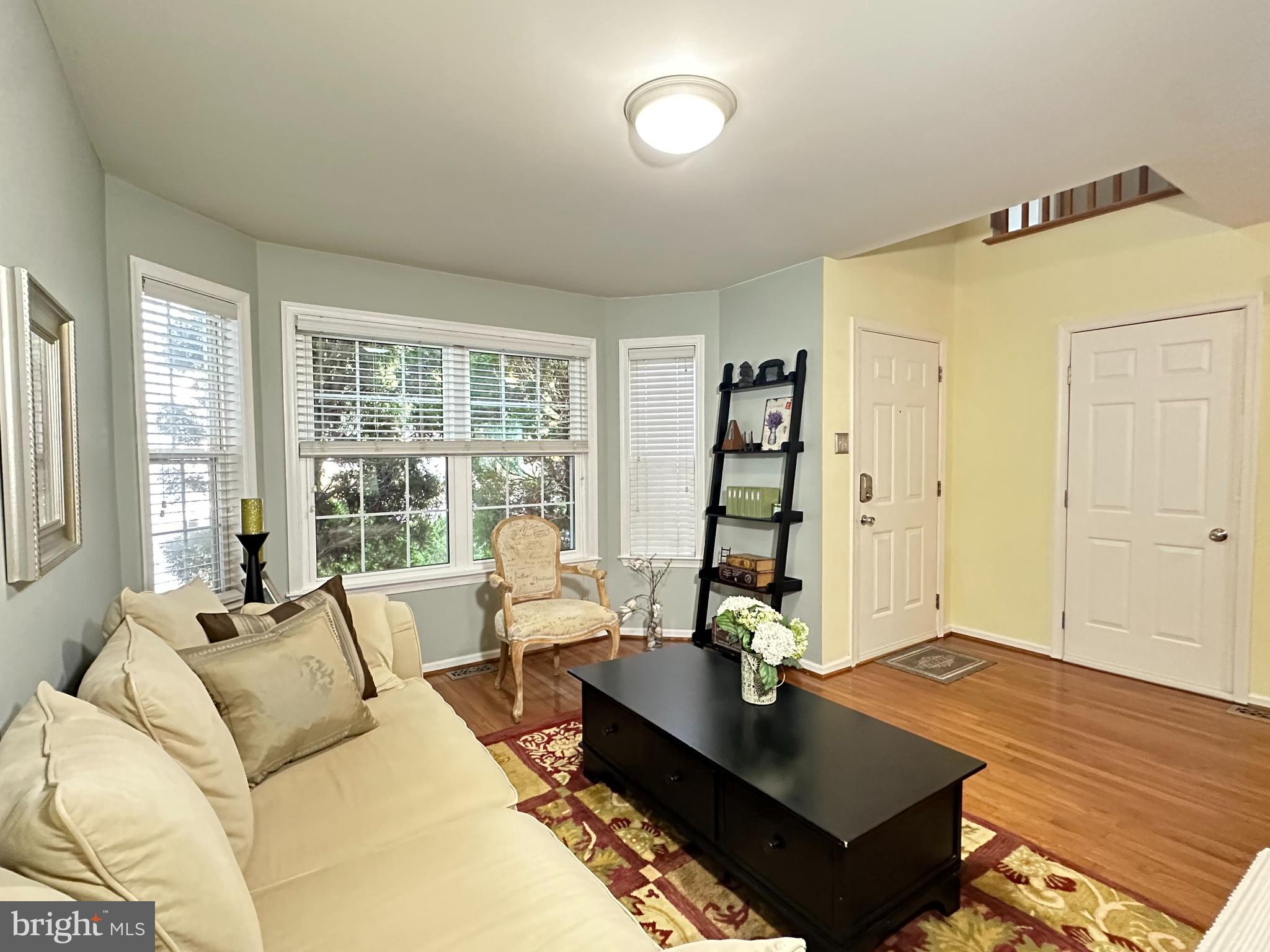 209 PRIMROSE LANE