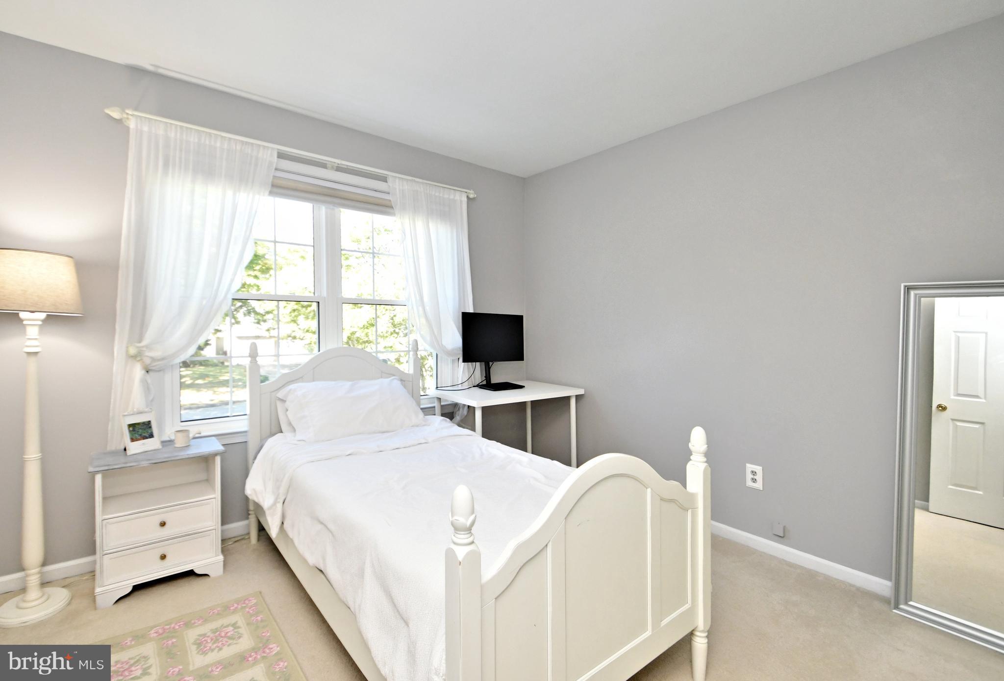 209 PRIMROSE LANE