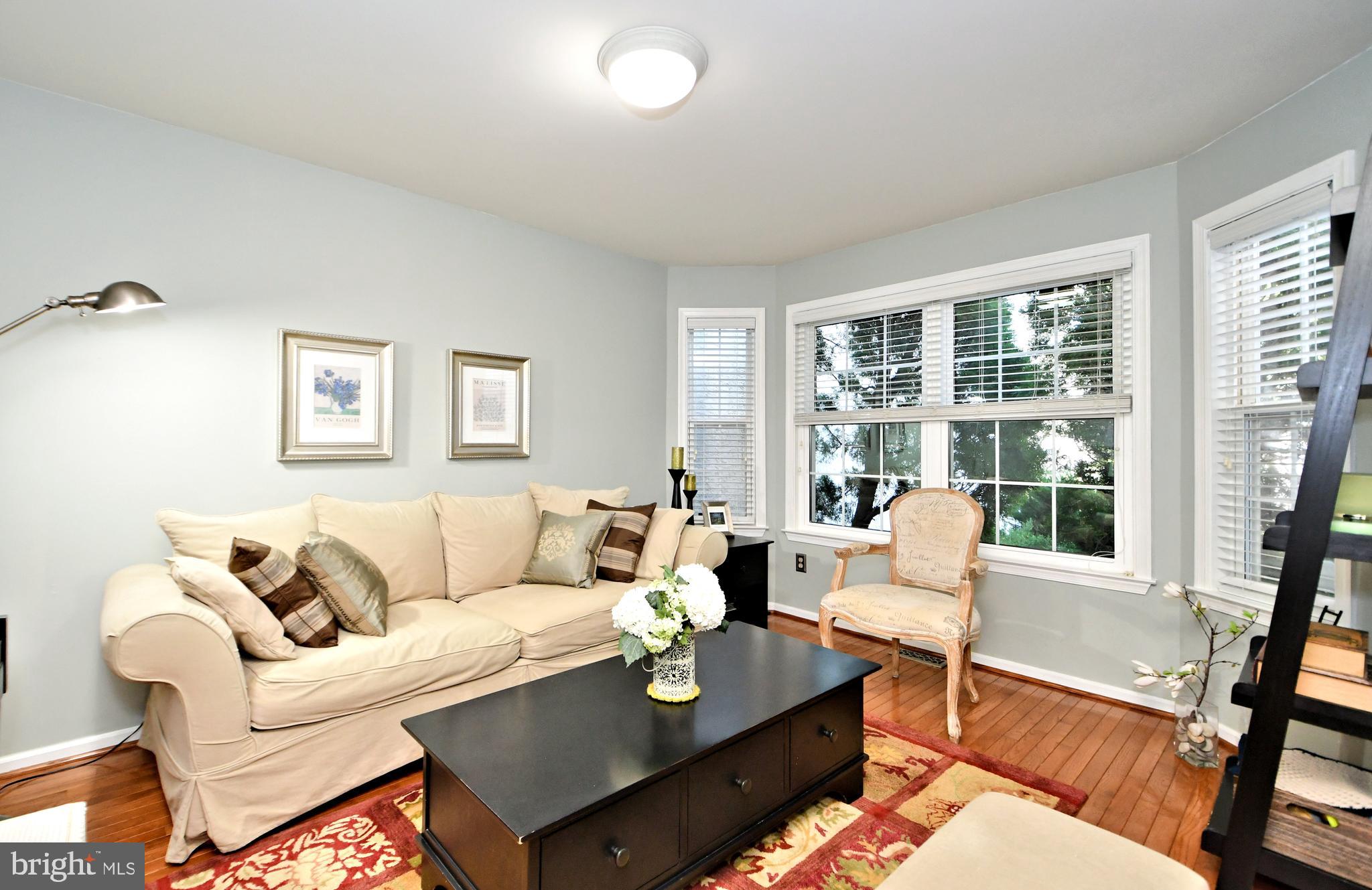 209 PRIMROSE LANE
