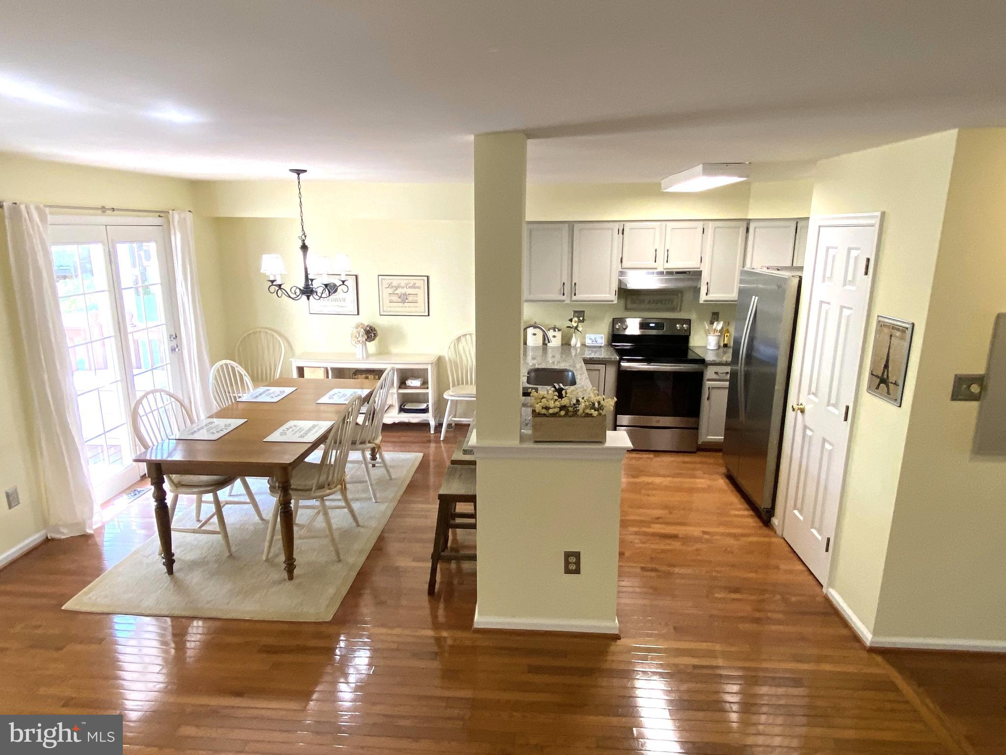 209 PRIMROSE LANE