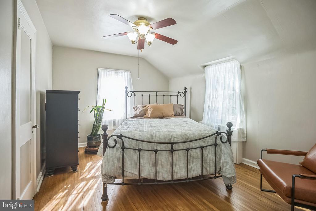 3022 LIMEKILN PIKE