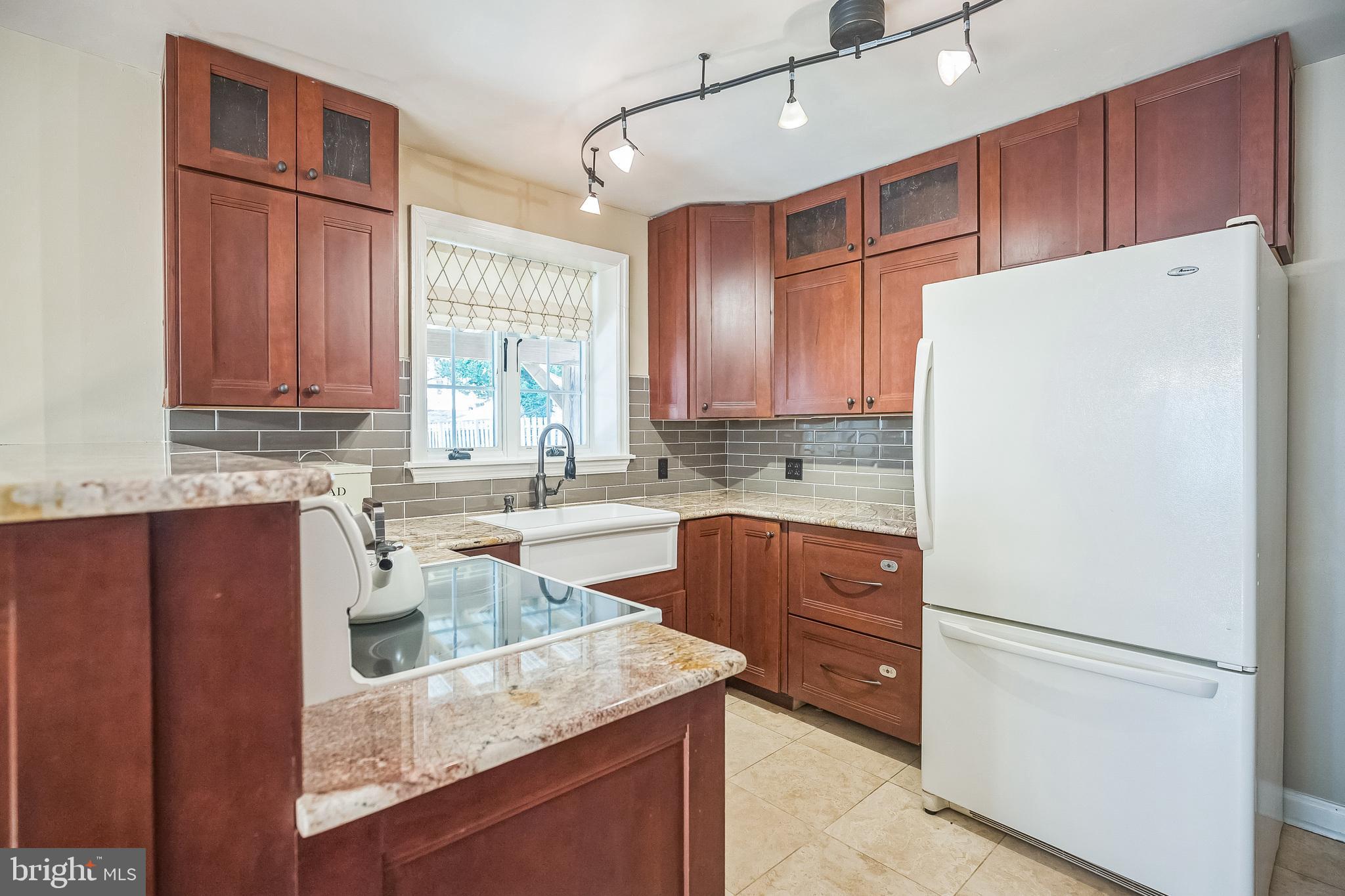 3022 LIMEKILN PIKE