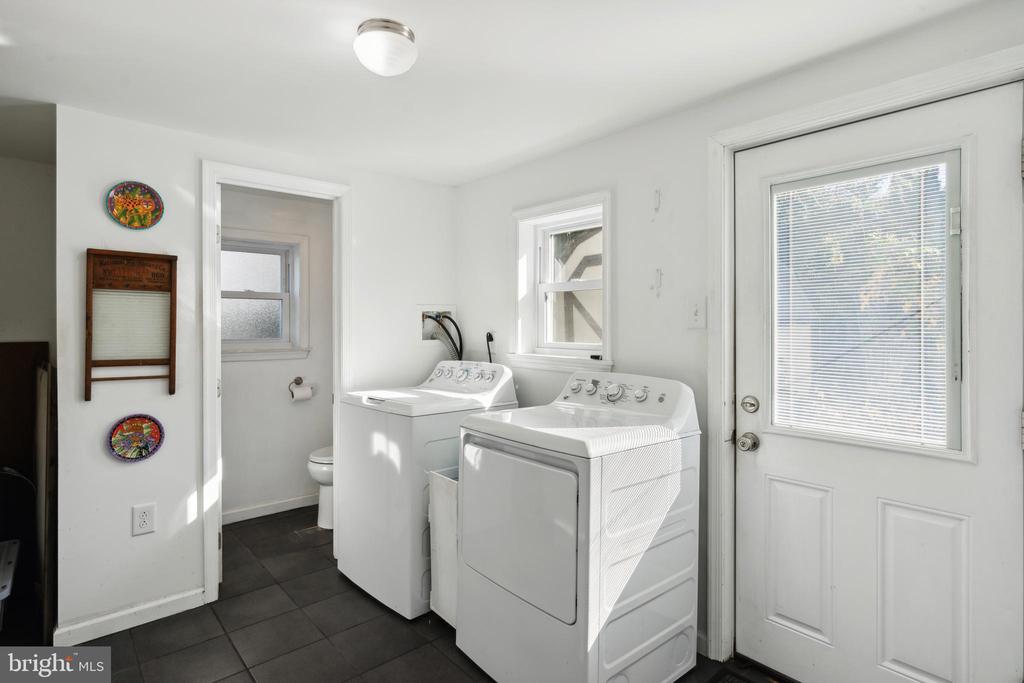 200 BELMONT AVENUE