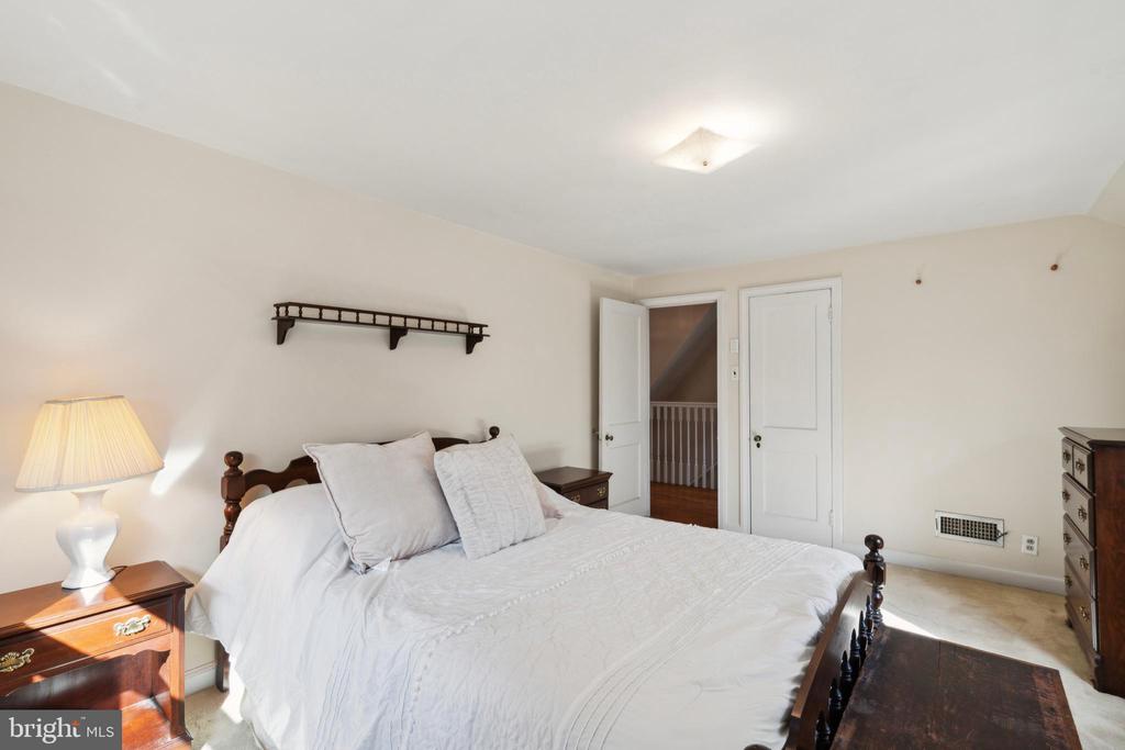 200 BELMONT AVENUE