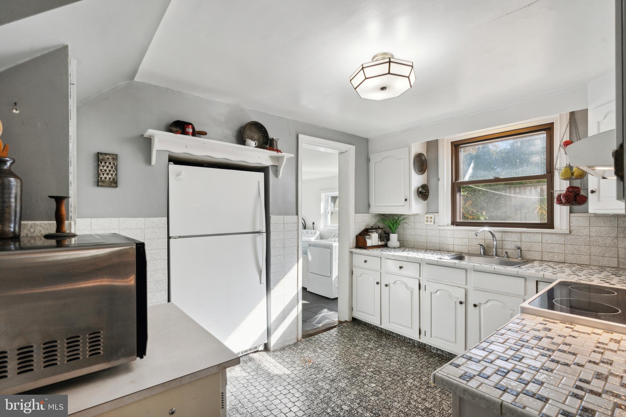 200 BELMONT AVENUE