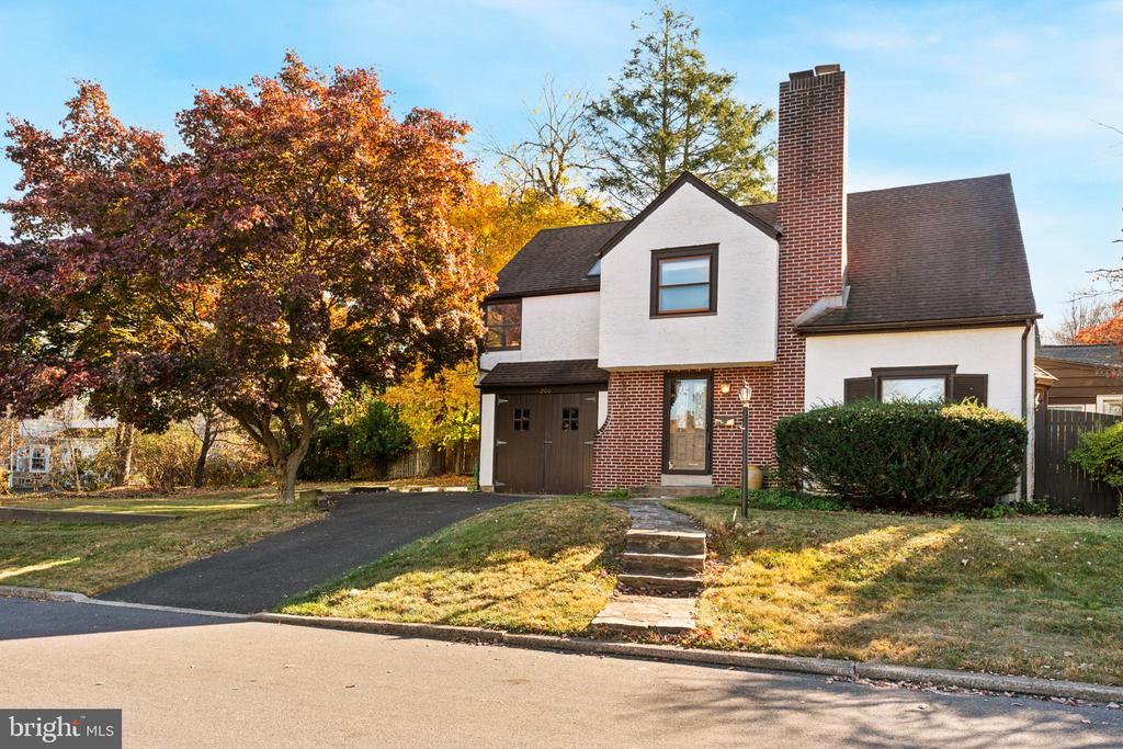 200 BELMONT AVENUE