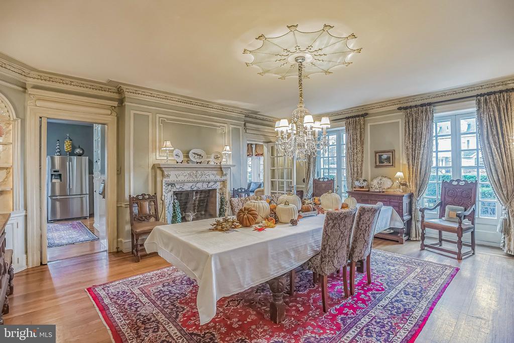 170 ROBERTS AVENUE