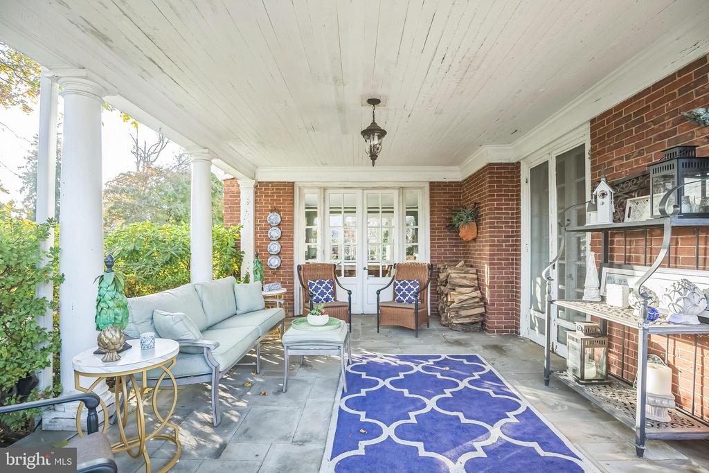 170 ROBERTS AVENUE