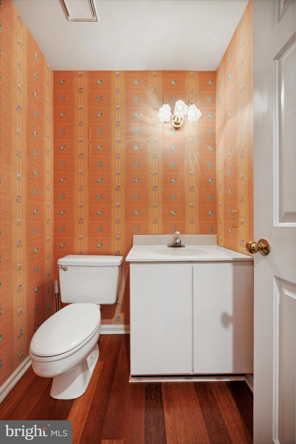 284 TULIP TREE COURT