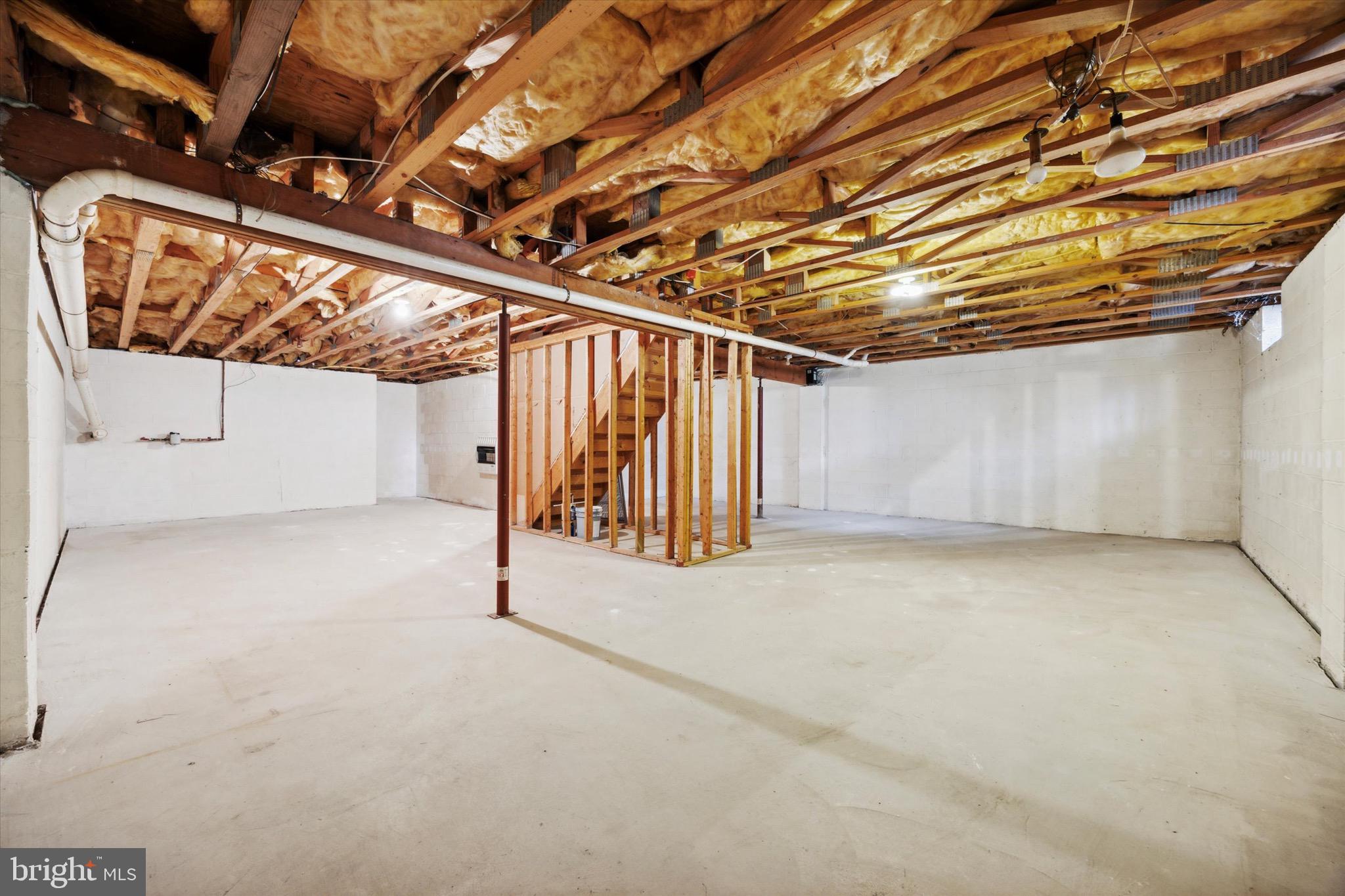 284 TULIP TREE COURT