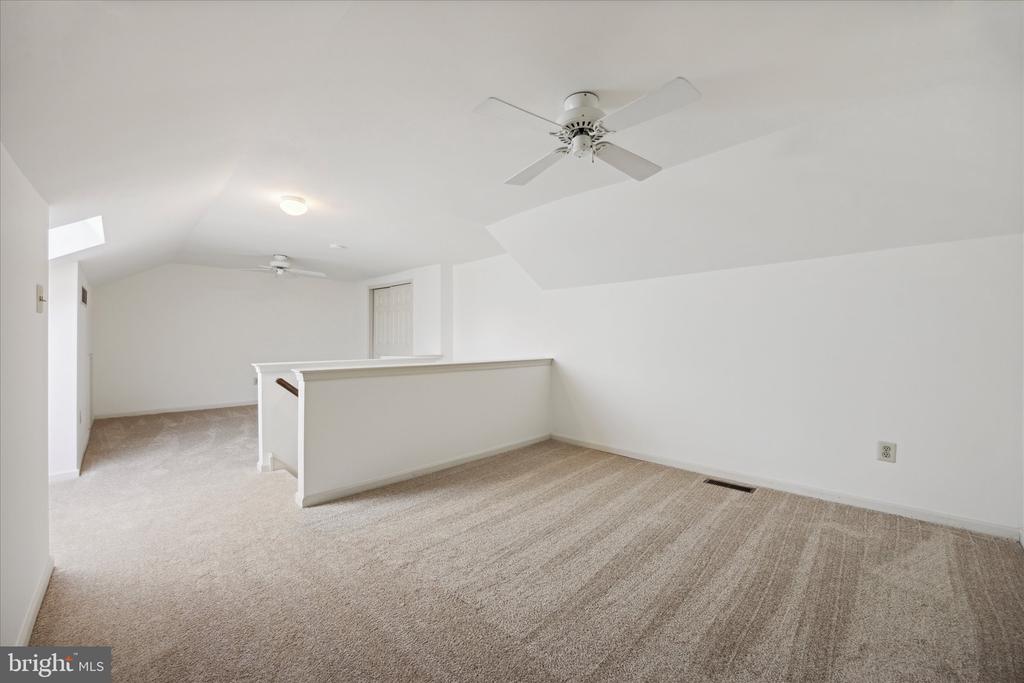 284 TULIP TREE COURT