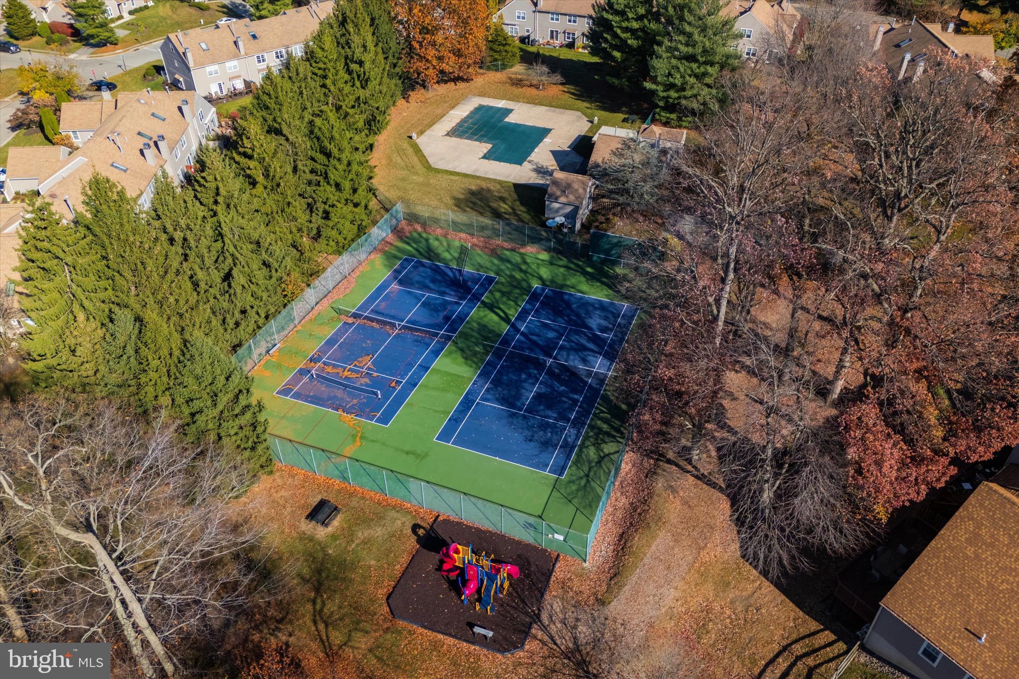284 TULIP TREE COURT