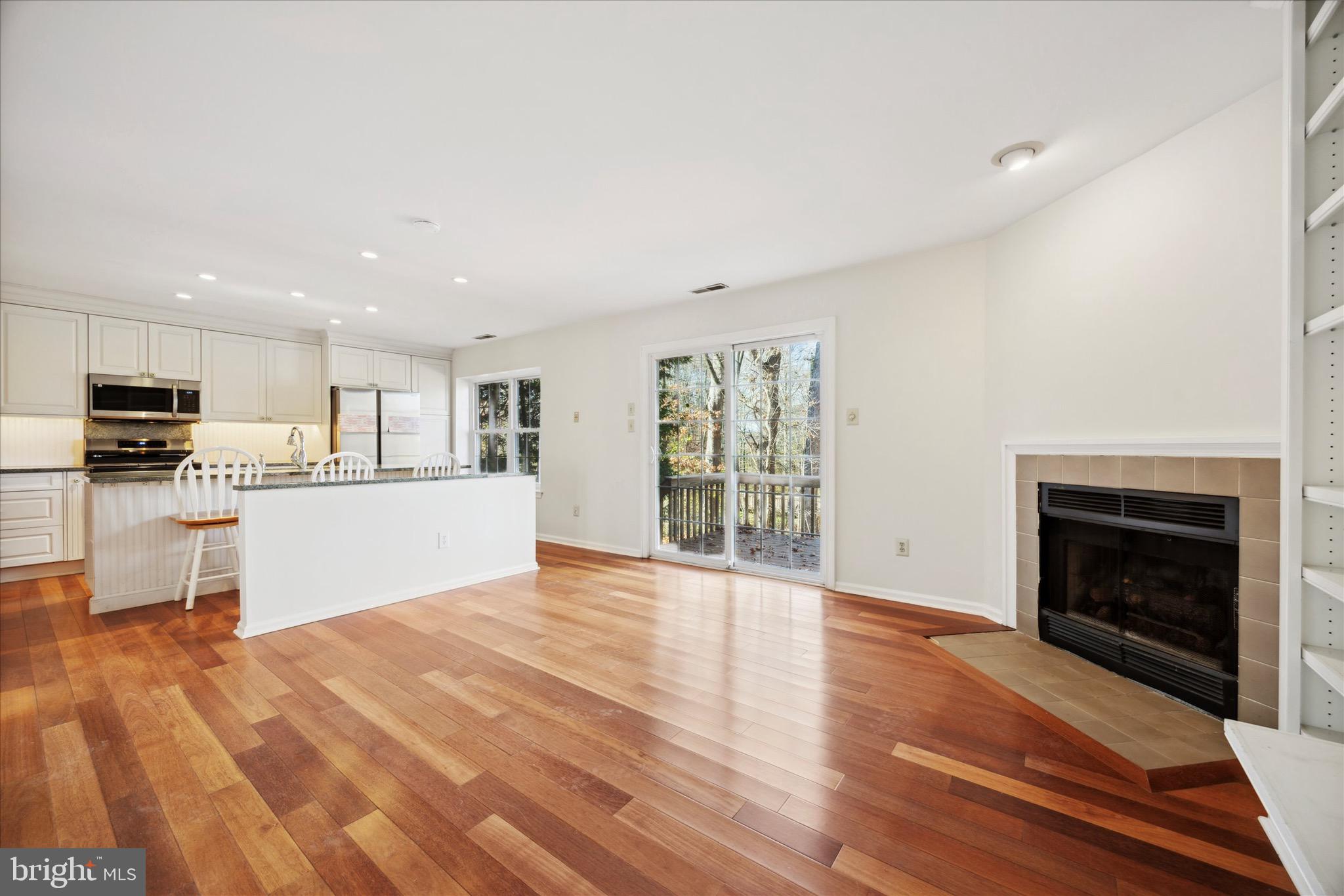 284 TULIP TREE COURT