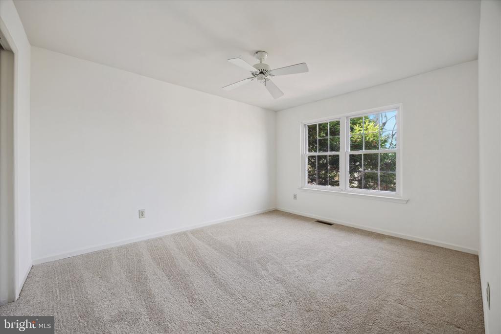 284 TULIP TREE COURT