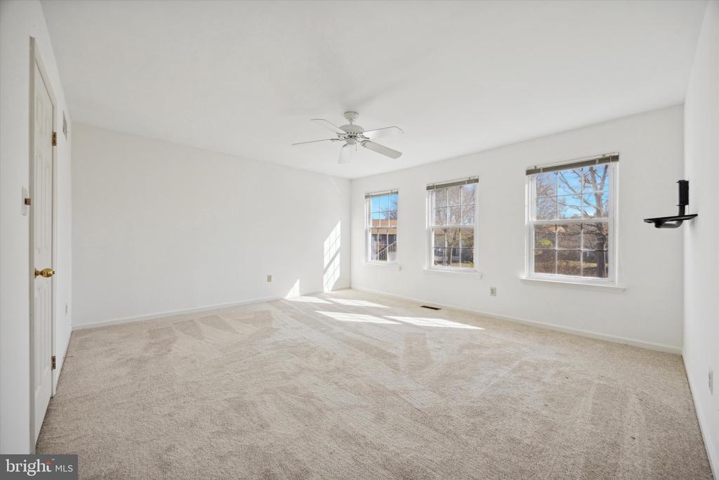 284 TULIP TREE COURT