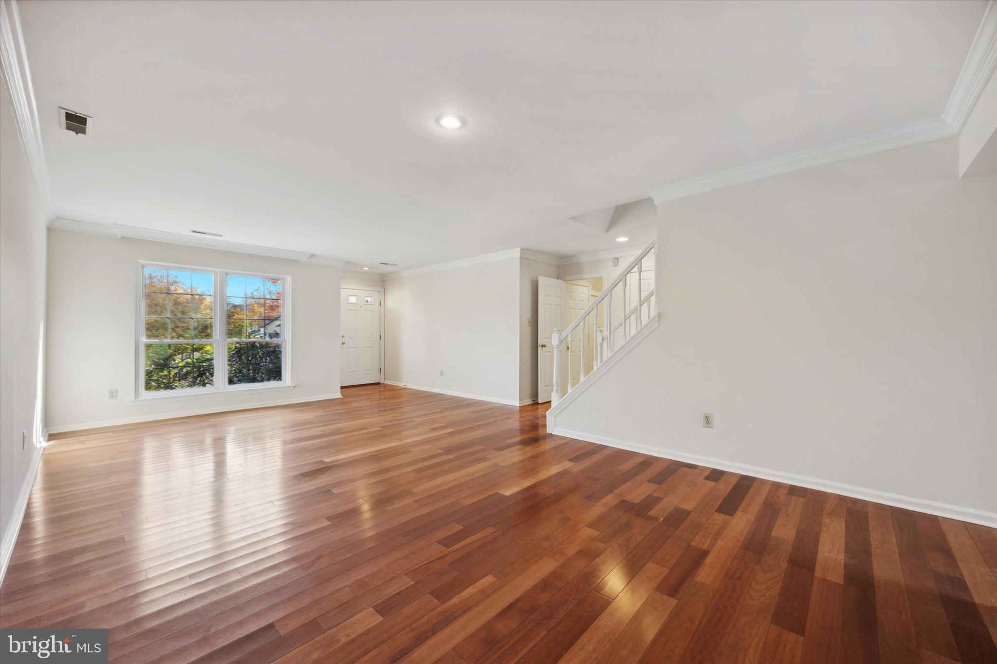 284 TULIP TREE COURT
