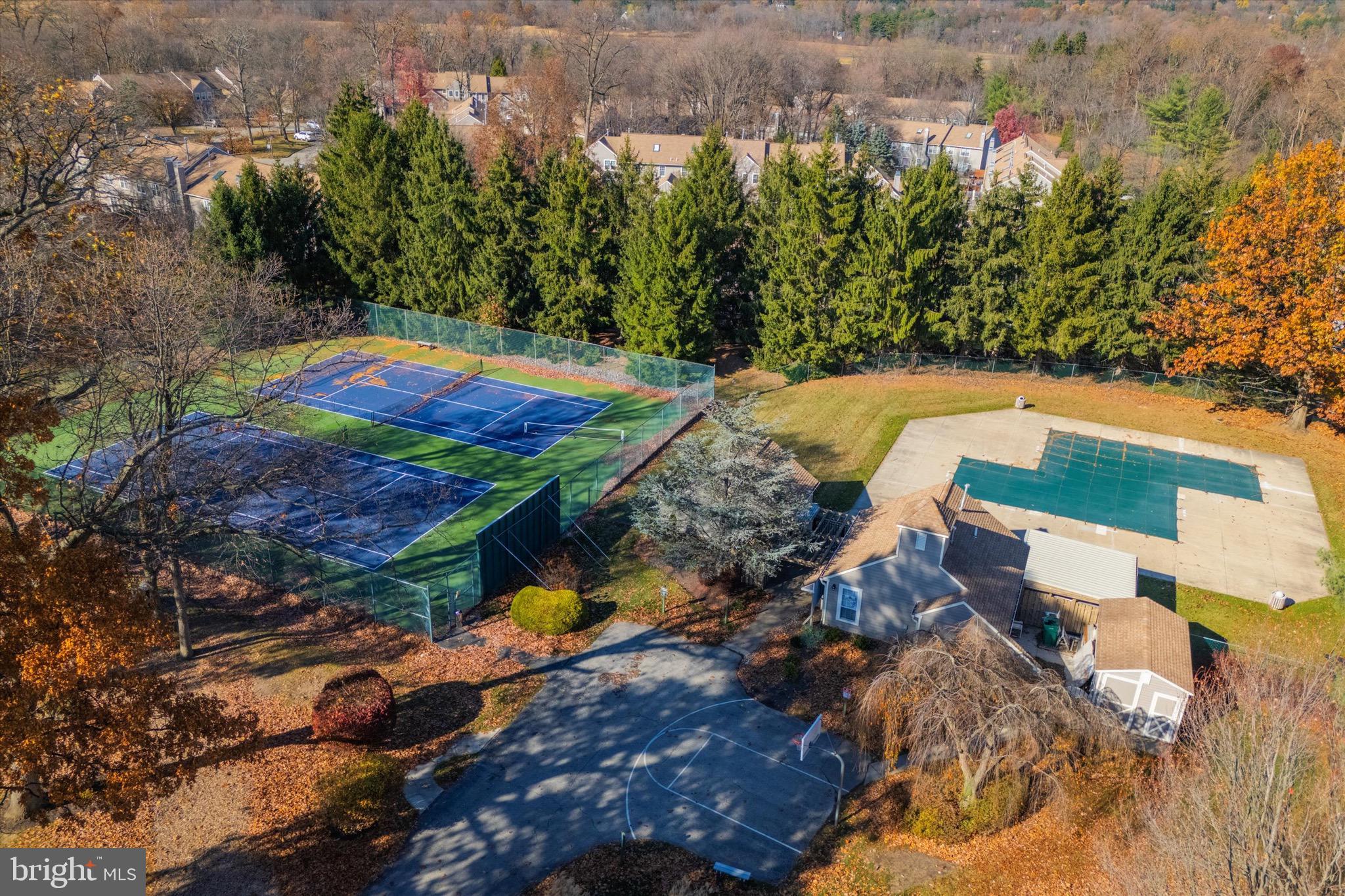 284 TULIP TREE COURT