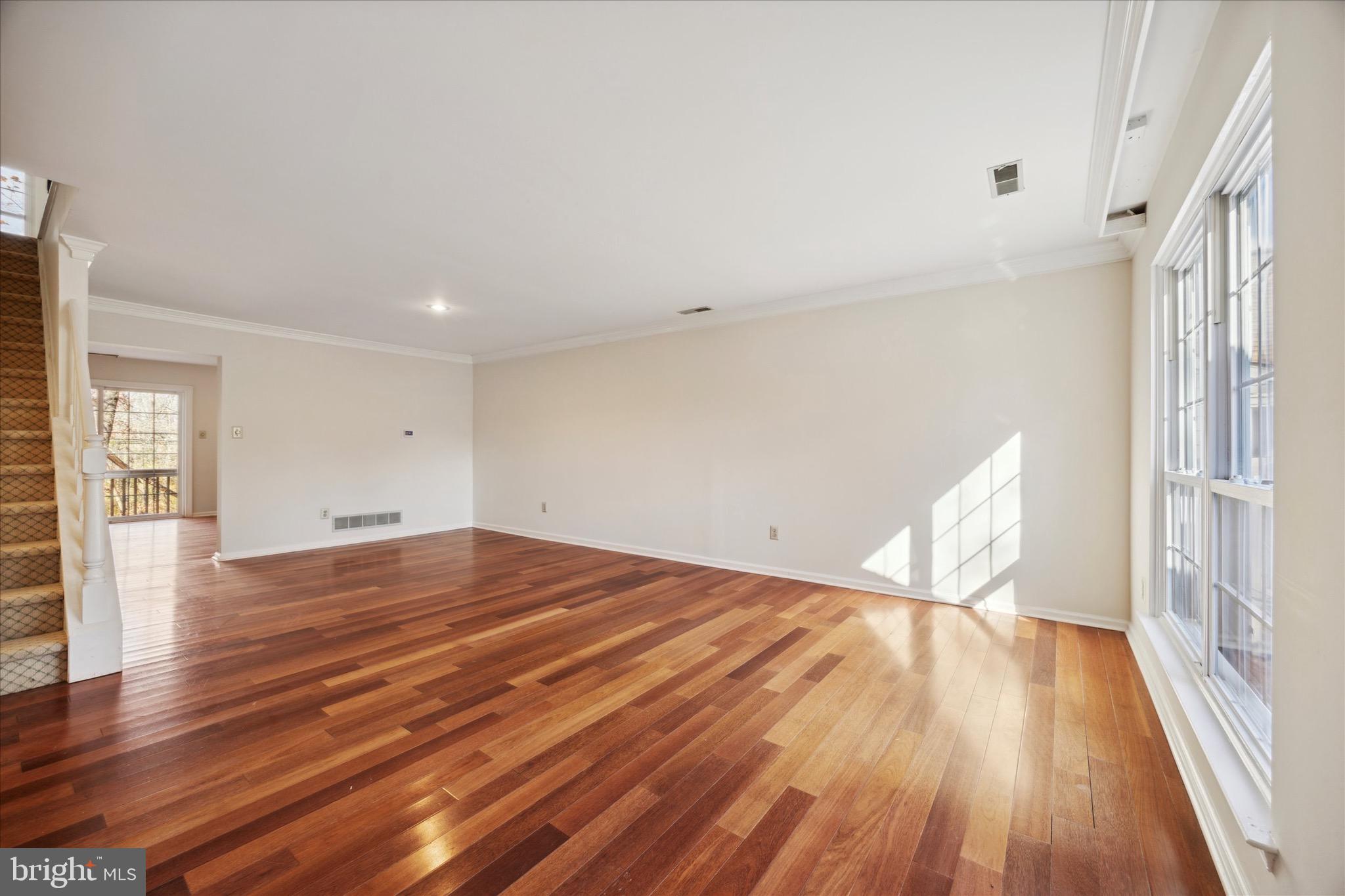 284 TULIP TREE COURT