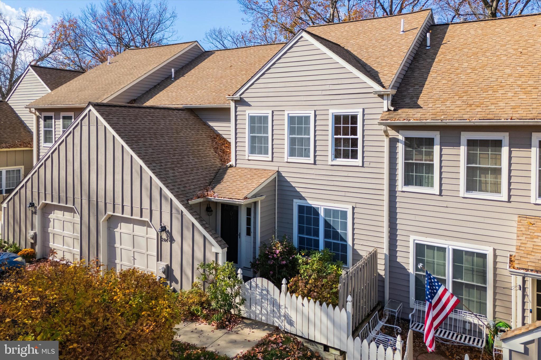 284 TULIP TREE COURT