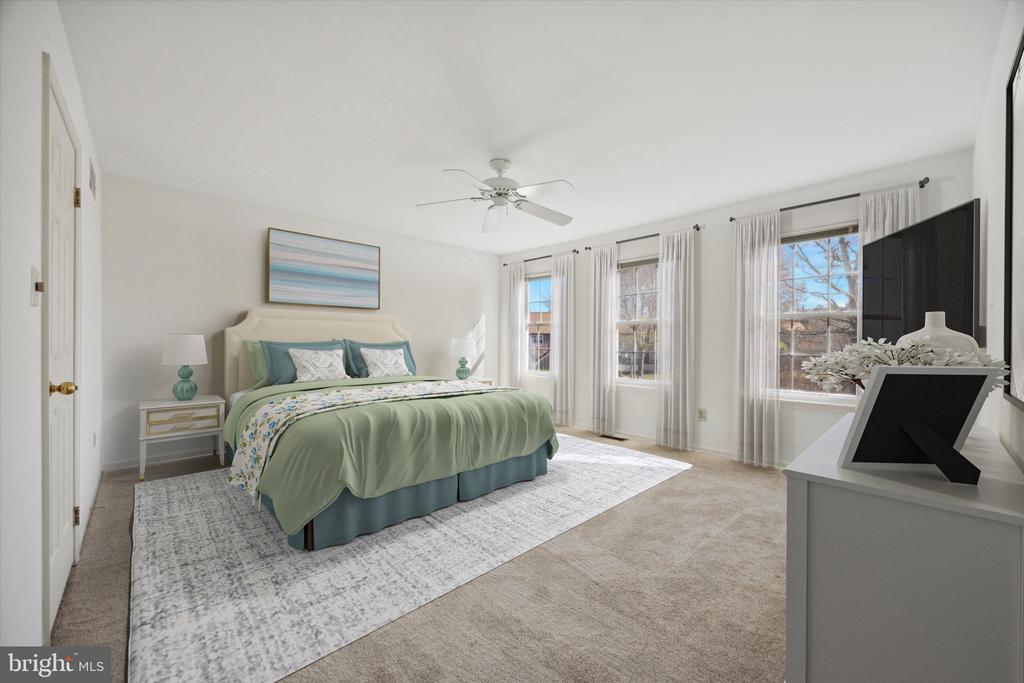 284 TULIP TREE COURT