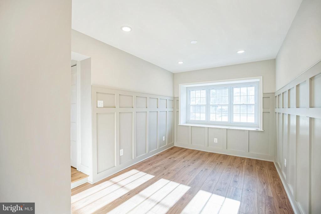 209 GLENDALOUGH