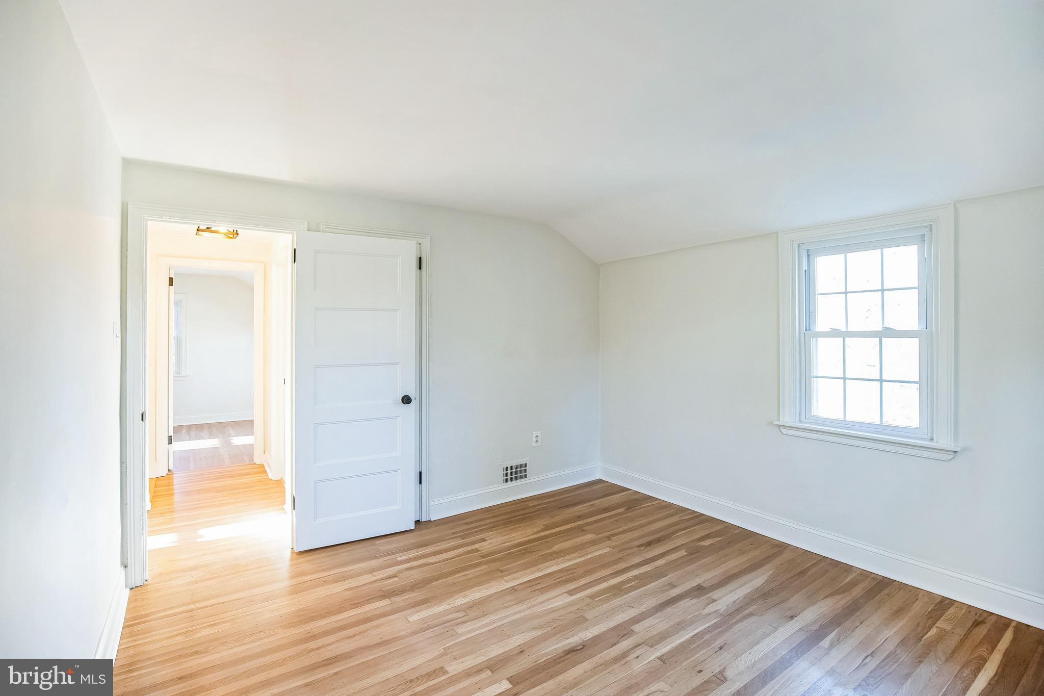 209 GLENDALOUGH
